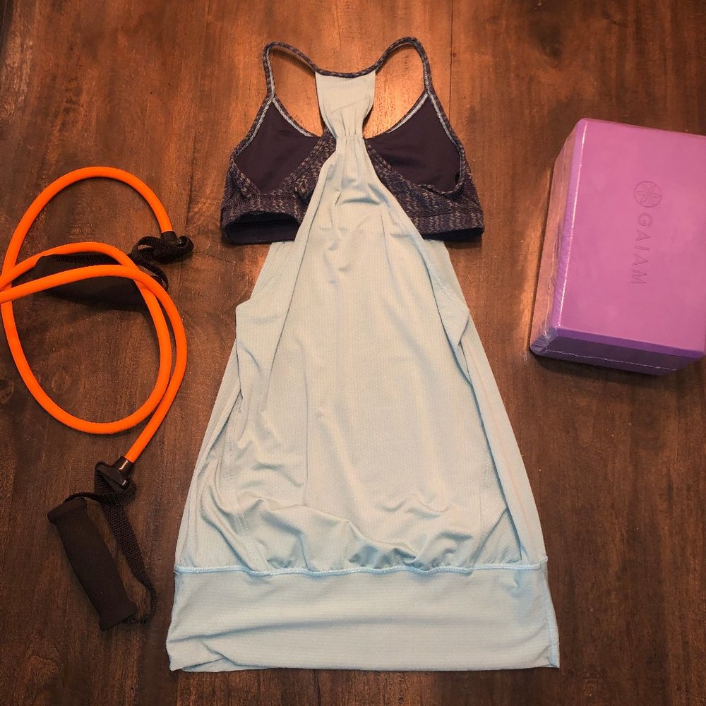 Lululemon - Picture 2 of 2